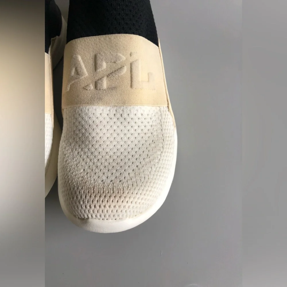 TechLoom Bliss Knit Running Shoe (Women) Size: US 7.5 EUR 38 - Picture 7 of 12